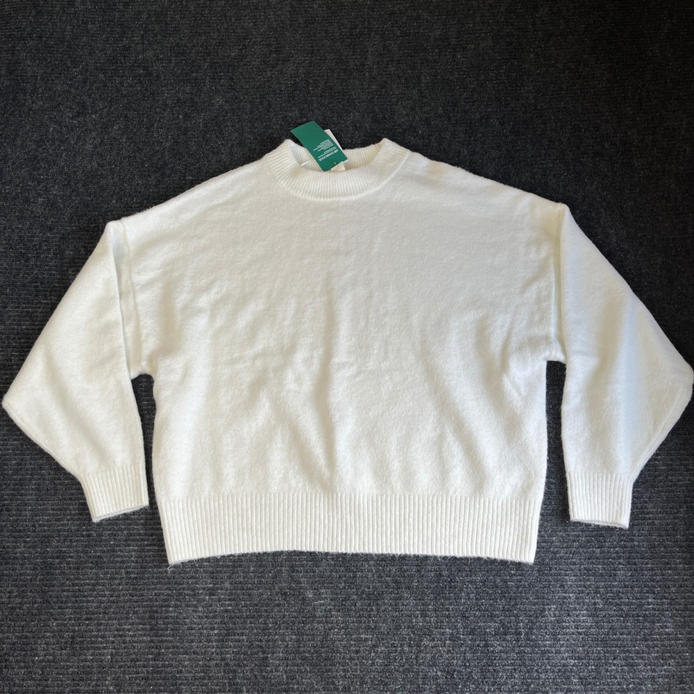 HM Conscious Womens Oversized Knit Sweater Off White Cream Crew Neck Large NEW